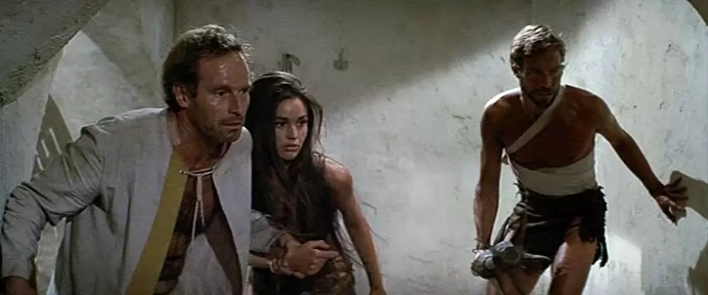 「続・猿の惑星」チャールトン・ヘストン & ジェームズ・フランシスカス & リンダ・ハリソンの画像