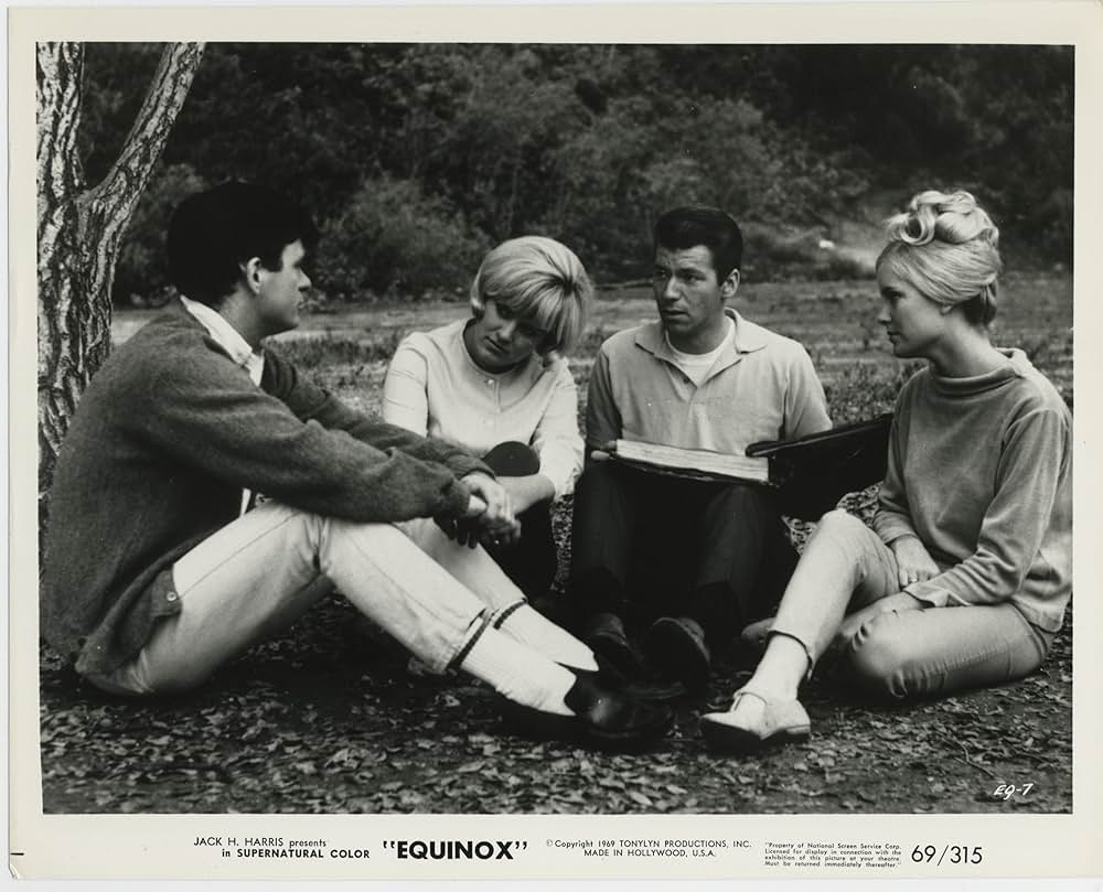 Equinox（原題）の写真