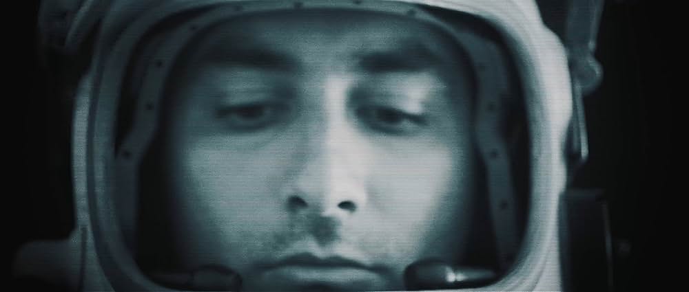 神の宇宙飛行士の画像