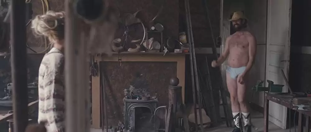 オーバー・ザ・ブルー・スカイの画像