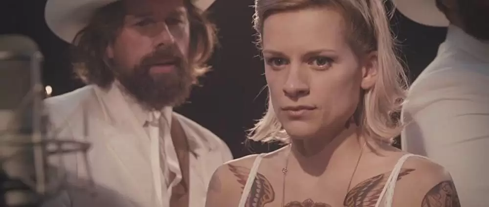 オーバー・ザ・ブルー・スカイの画像