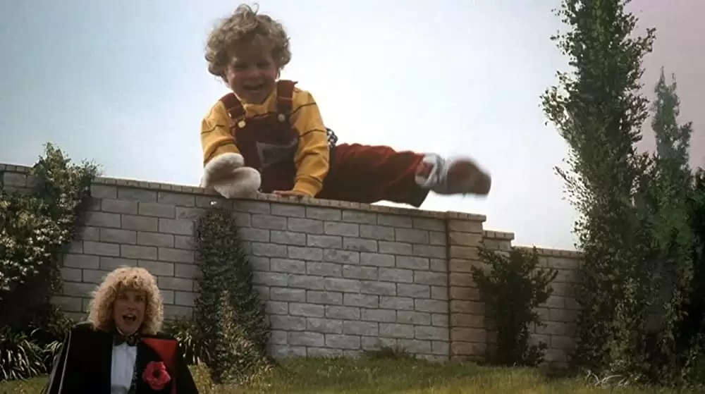 「ジャイアント・ベビー」Linda Carlson & Daniel Shalikar & Joshua Shalikarの画像