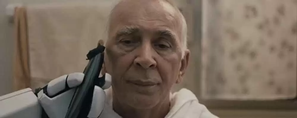 「素敵な相棒〜フランクじいさんとロボットヘルパー〜」フランク・ランジェラの画像