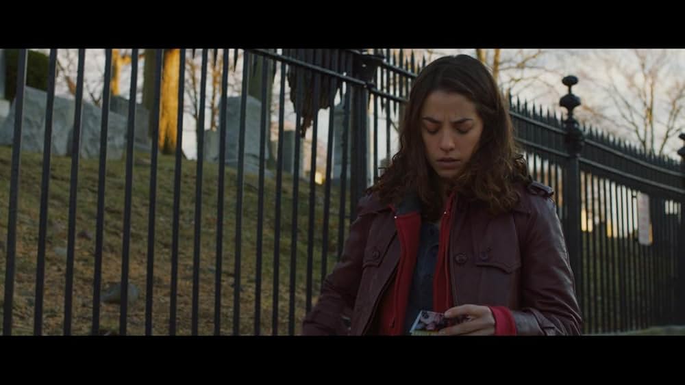 Above the Shadows（原題）の画像