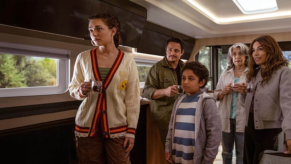 アレクサンダーの、ヒドクて、ヒサンで、サイテー、サイアクな家族旅行の写真