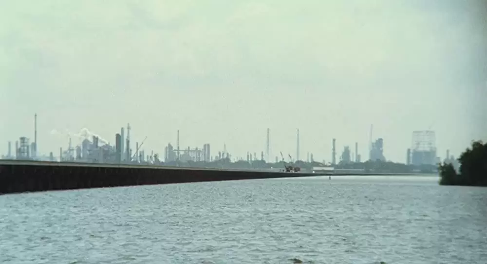 ハッシュパピー バスタブ島の少女の画像