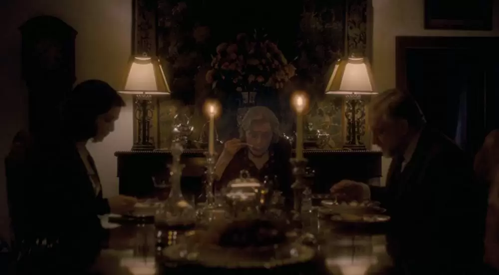 「愛情は深い海の如く」レイチェル・ワイズ & バーバラ・ジェフォード & サイモン・ラッセル・ビールの画像