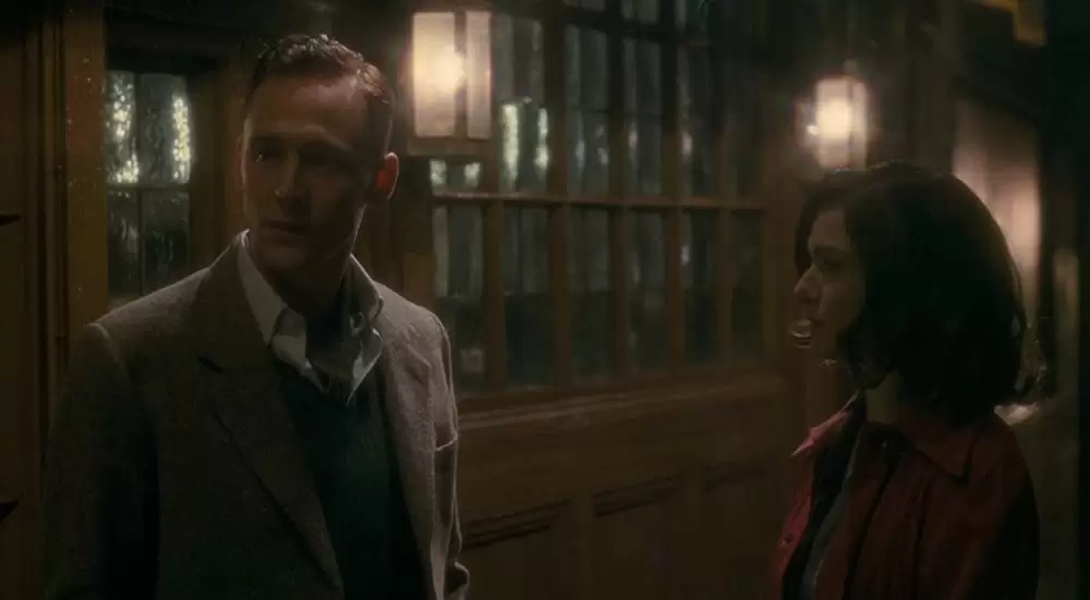 「愛情は深い海の如く」レイチェル・ワイズ & トム・ヒドルストンの画像