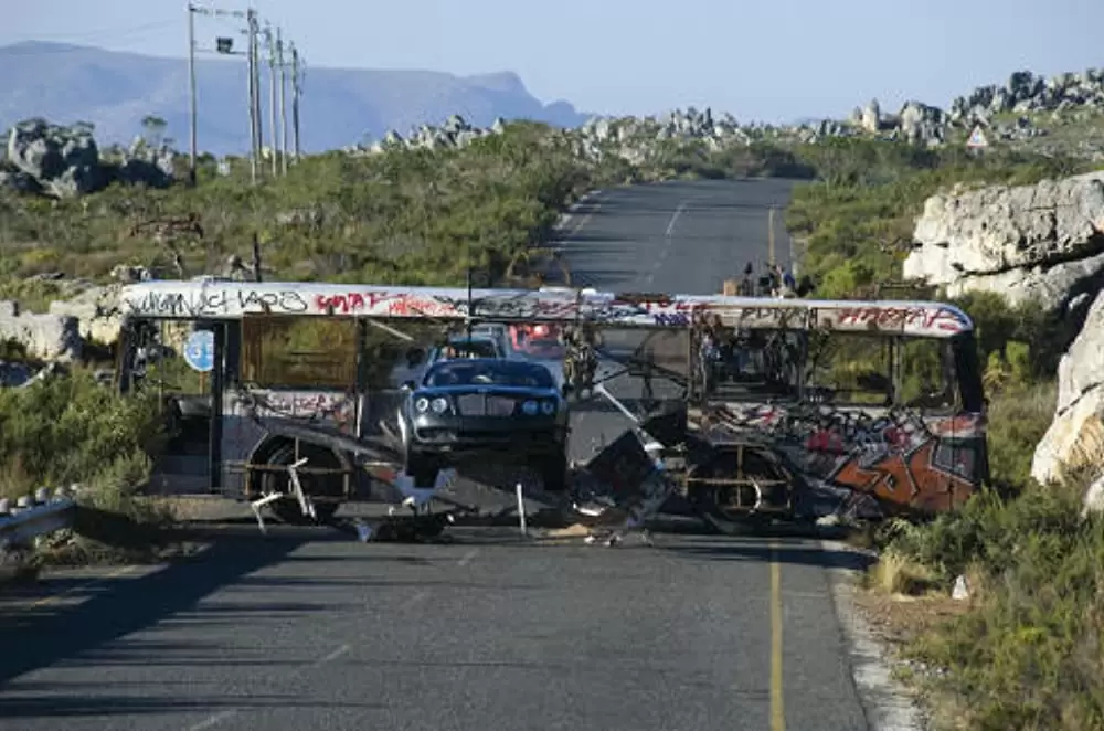 「ドゥームズデイ」ローナ・ミトラの画像