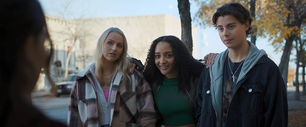 Clown in a Cornfield（原題）の画像