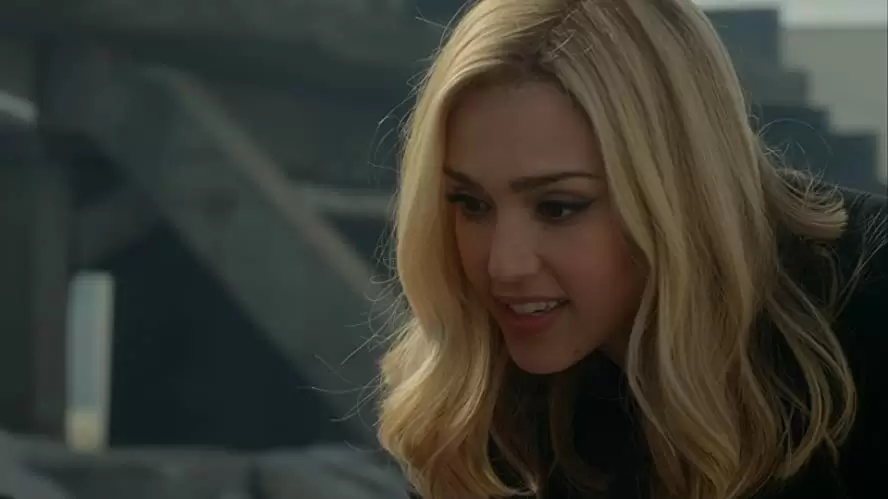 ベアリー・リーサルの画像