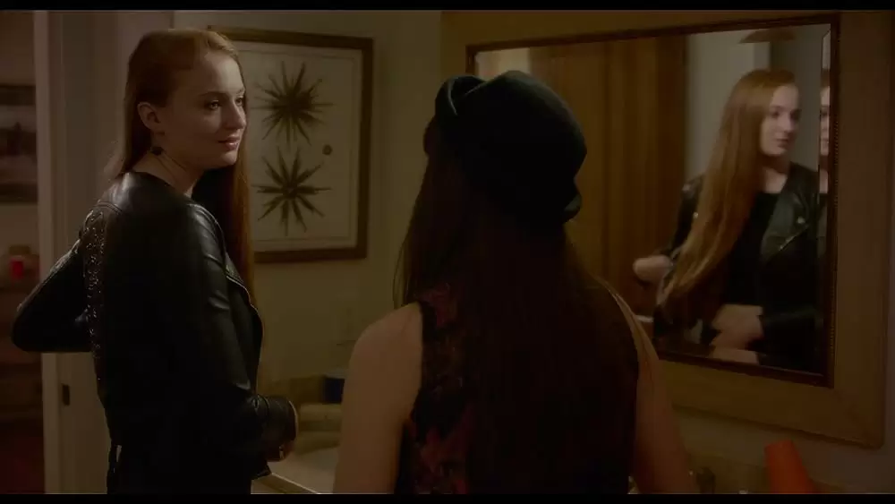 ベアリー・リーサルの画像