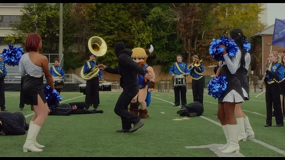 ベアリー・リーサルの画像