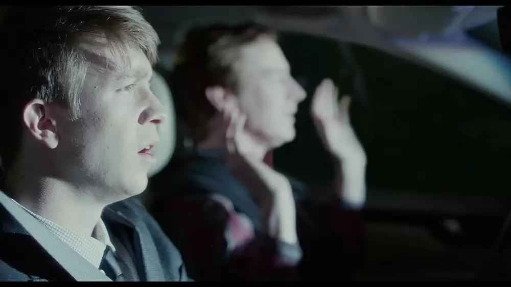 ベアリー・リーサルの画像