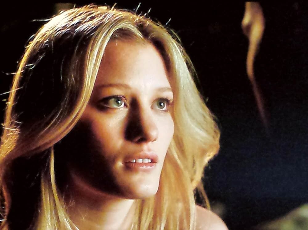 トール・ホット・ブロンドの画像