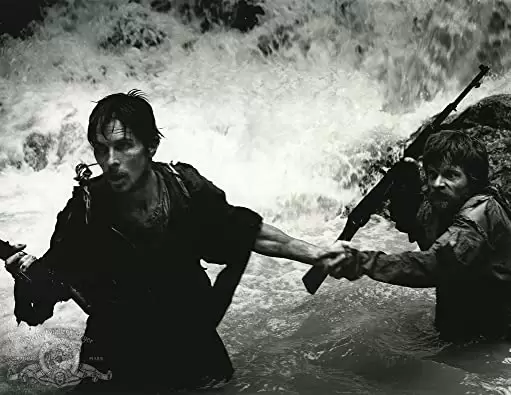 「戦場からの脱出」クリスチャン・ベール & スティーブ・ザーンの画像