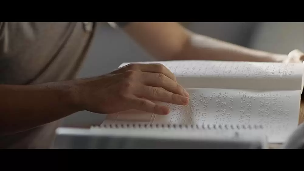 彼の見つめる先にの画像