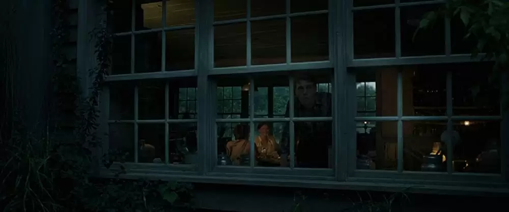 「マローボーン家の掟」ジョージ・マッケイ & ミア・ゴス & チャーリー・ヒートンの画像