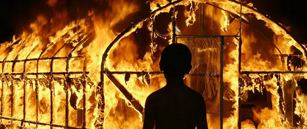 バーニング 劇場版の画像