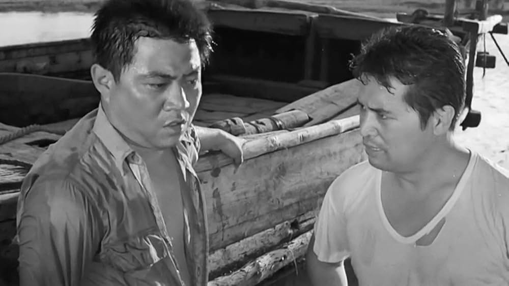 浜辺の村の画像