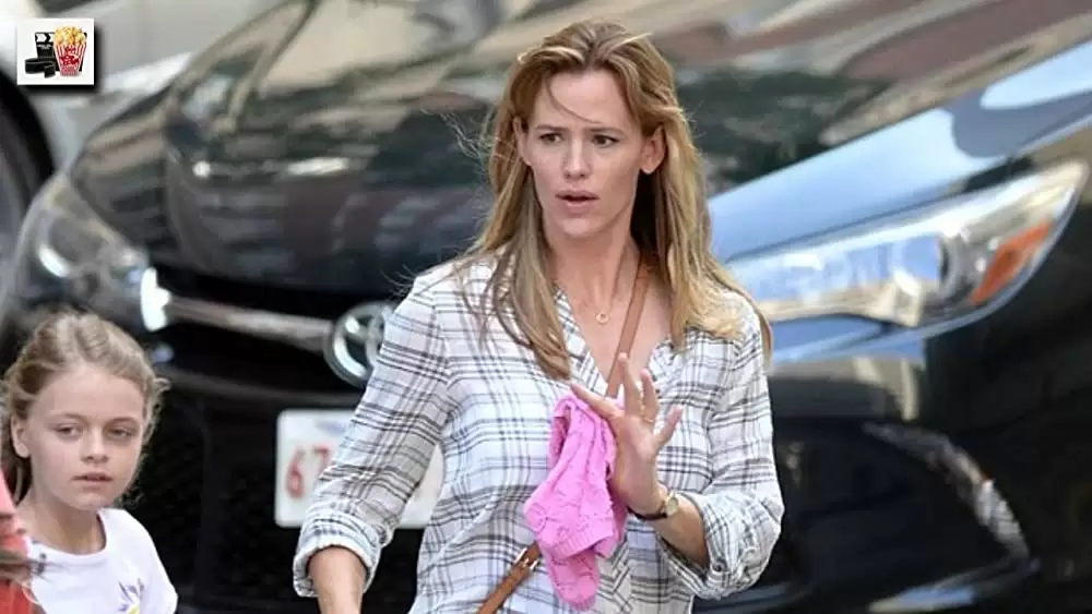 「天国からの奇跡」ジェニファー・ガーナー & カイリー・ロジャーズの画像