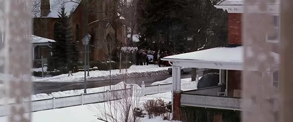 ロング・キス・グッドナイトの画像
