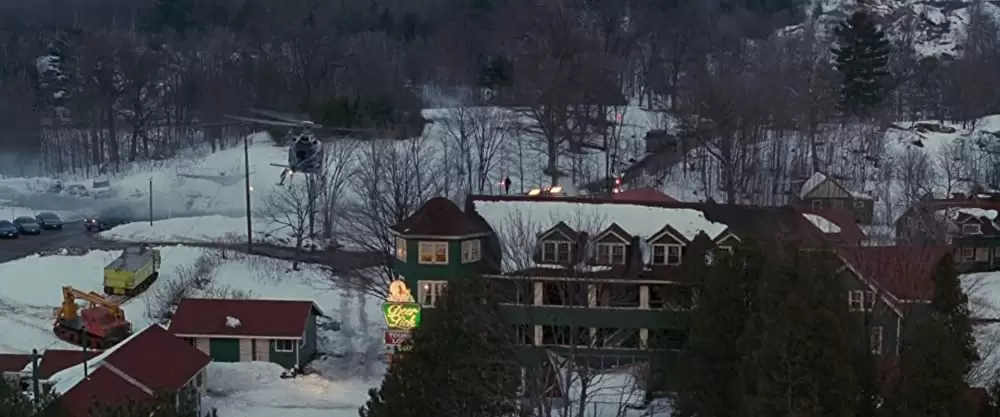 ロング・キス・グッドナイトの画像