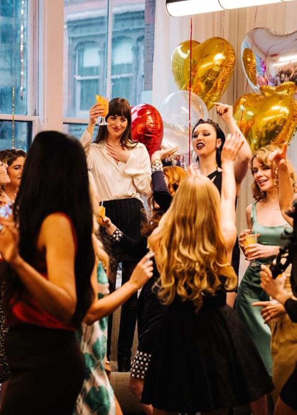 Materialists（原題）の画像