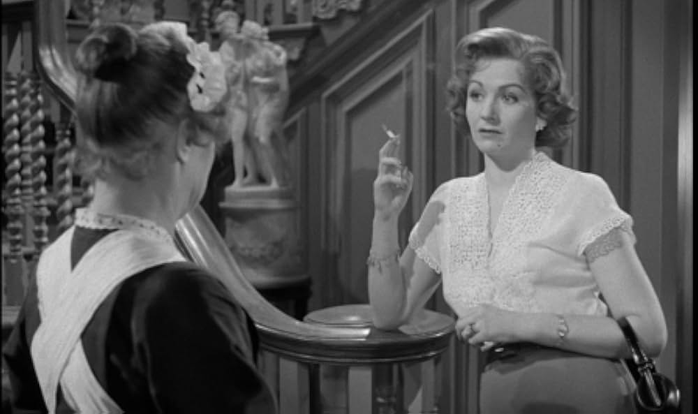 Cast a Dark Shadow（原題）の画像