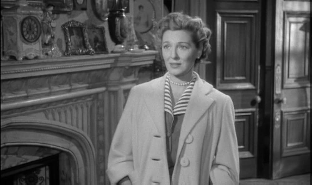 Cast a Dark Shadow（原題）の画像