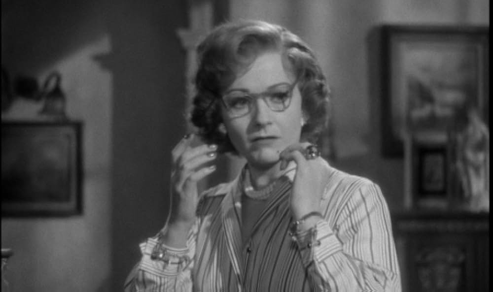 Cast a Dark Shadow（原題）の画像