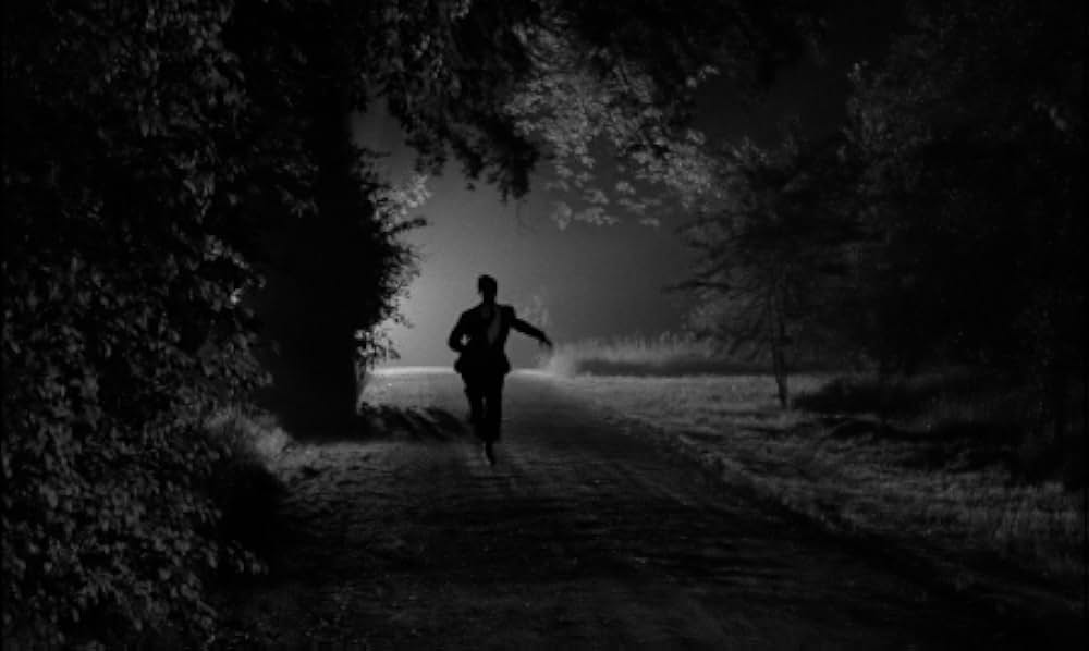 Cast a Dark Shadow（原題）の画像