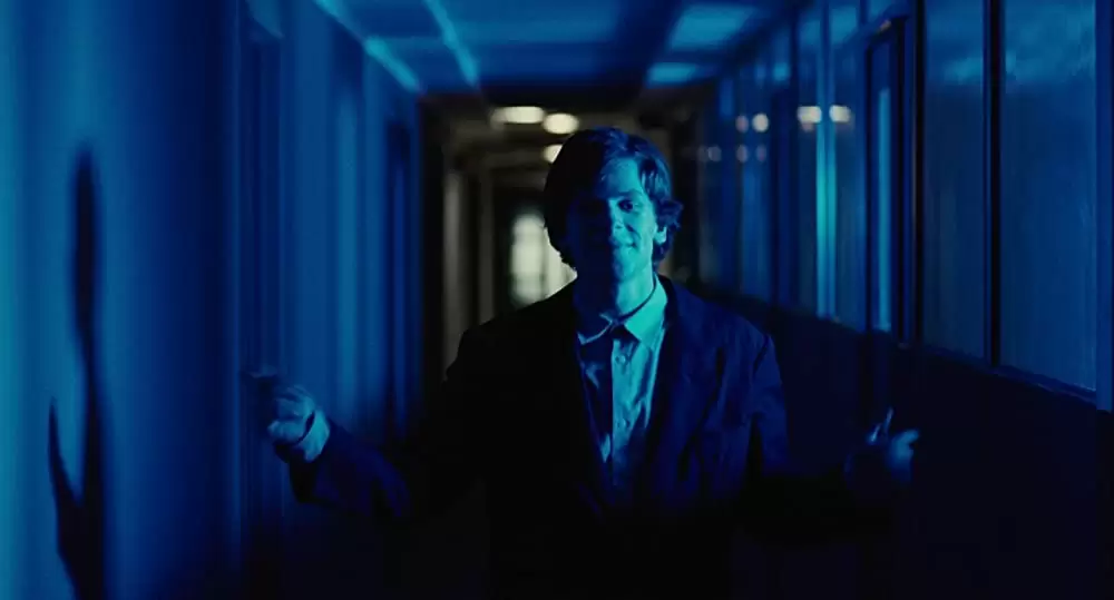 嗤う分身の画像