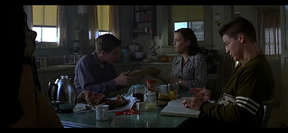 遠い空の向こうにの画像