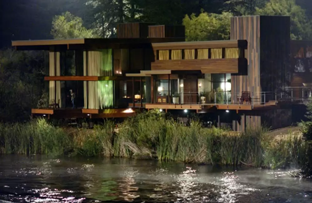 ストレンジャー・コールの画像