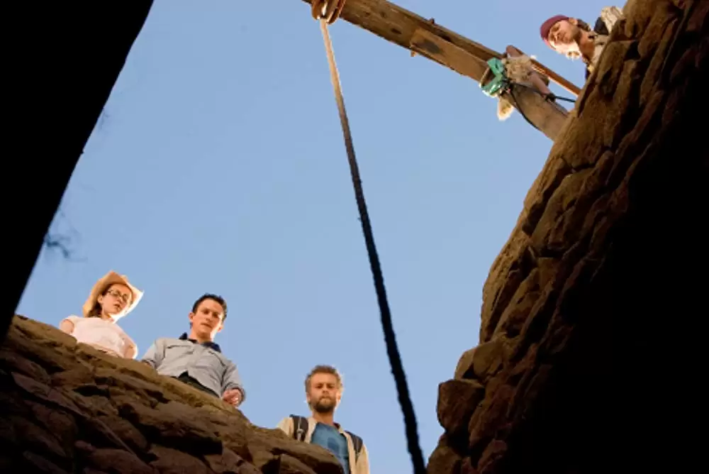 「パラサイト・バイティング 食人草」ジョナサン・タッカー & ショーン・アシュモア & ジェナ・マローン & ジョー・アンダーソンの画像