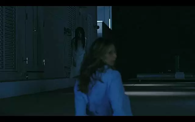 「呪怨 パンデミック」サラ・ミシェル・ゲラー & 藤貴子の画像