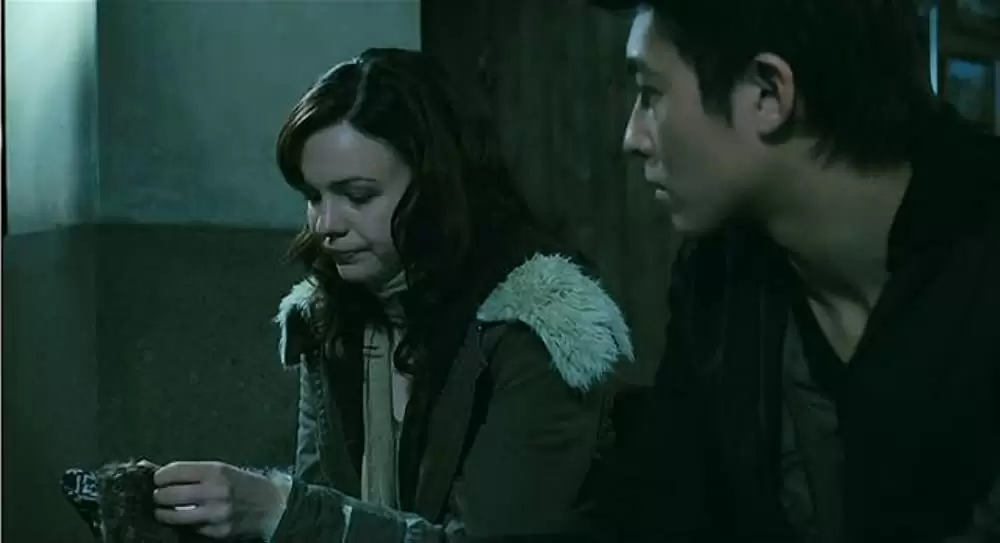 「呪怨 パンデミック」エディソン・チャン & アンバー・タンブリンの画像