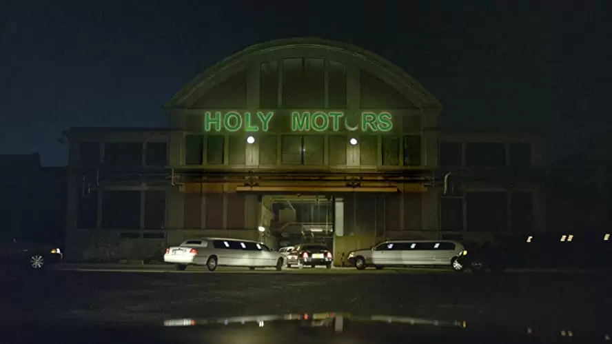 「ホーリー・モーターズ」の画像