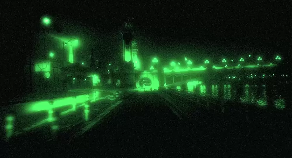 ホーリー・モーターズの画像