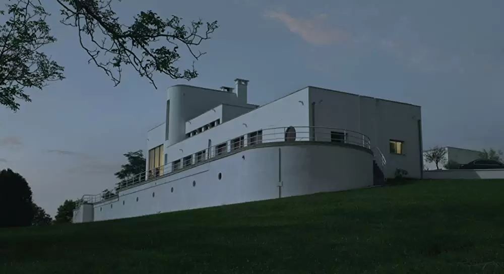 ホーリー・モーターズの画像