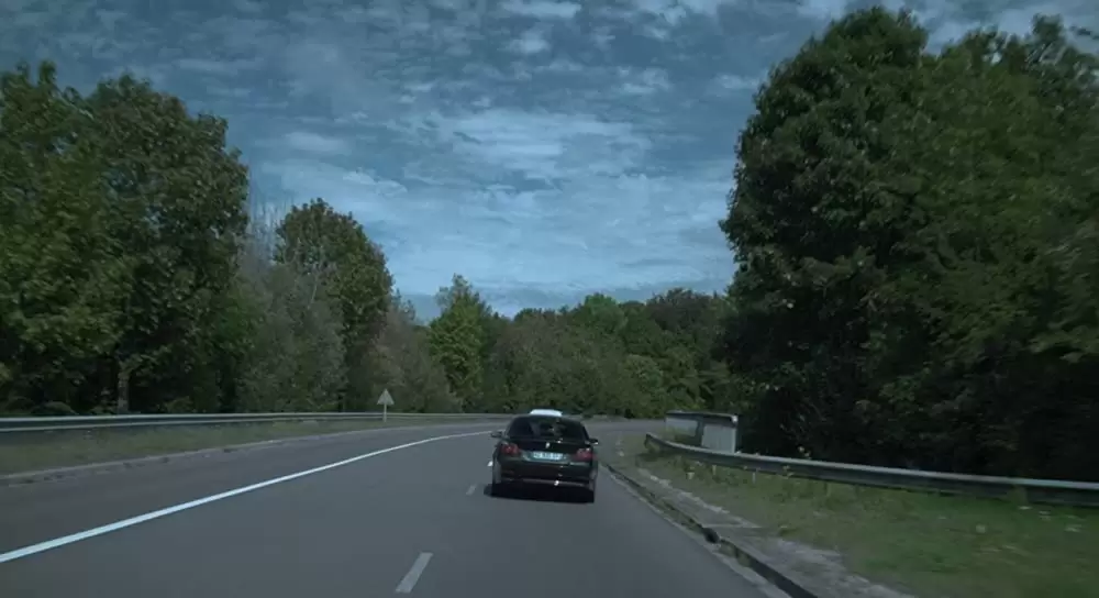 ホーリー・モーターズの画像