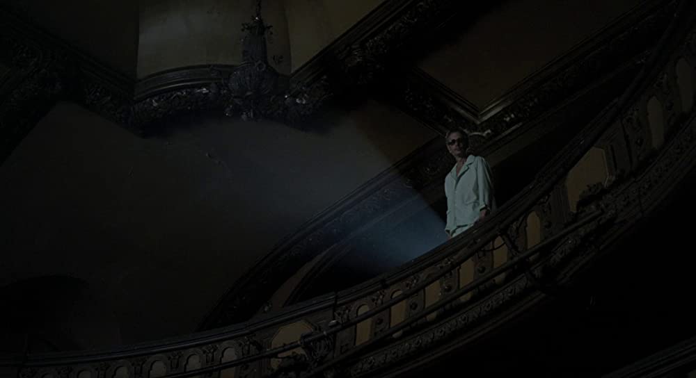 ホーリー・モーターズの画像