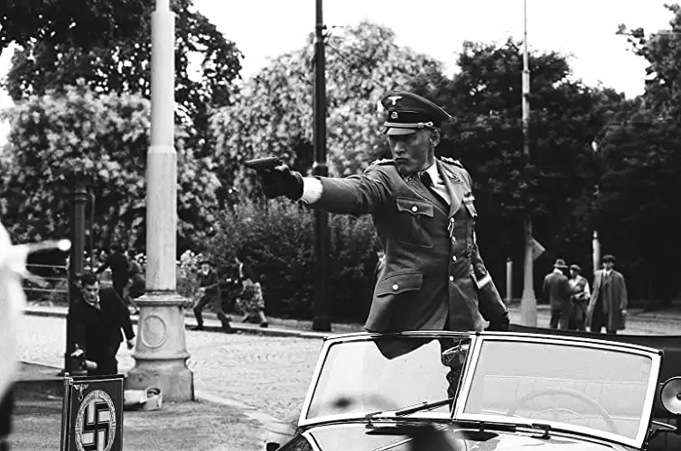 「ハイドリヒを撃て！「ナチの野獣」暗殺作戦」デトレフ・ボーズ & ジェイミー・ドーナンの画像