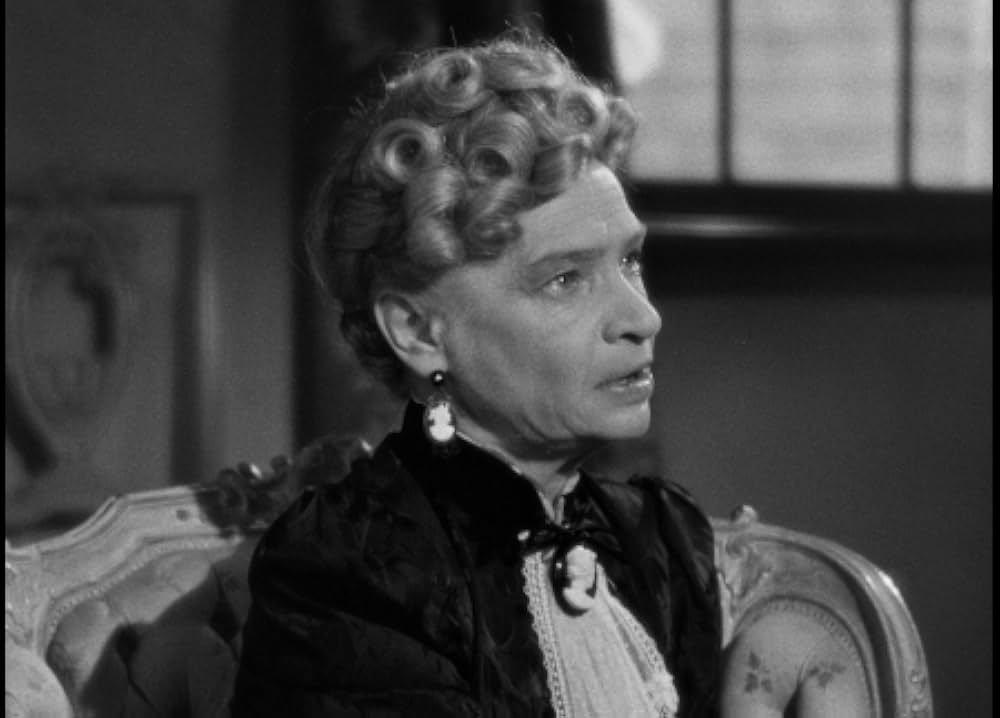 マリー・ロジェの秘密の画像