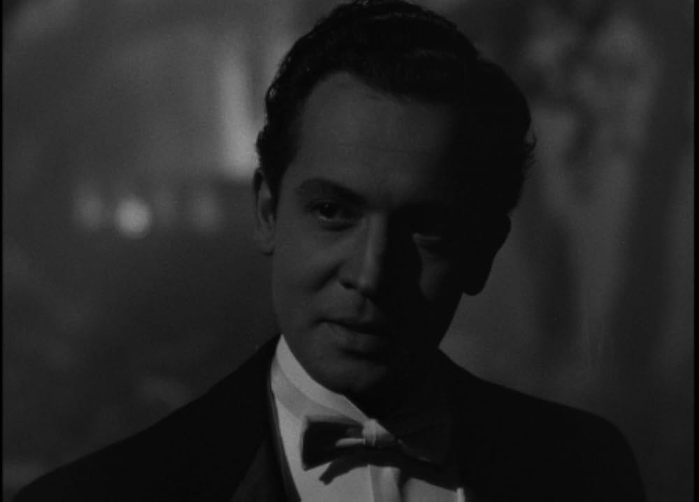 マリー・ロジェの秘密の画像