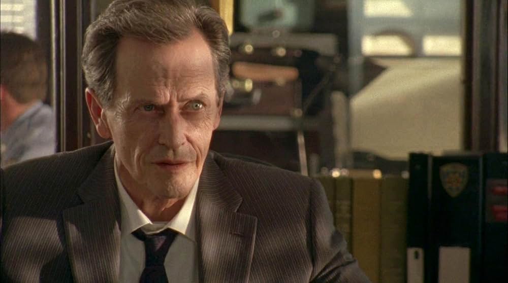 警察署長ジェッシイ・ストーン 非情の影の画像