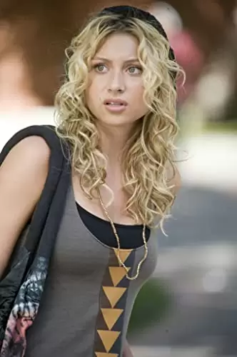 「ザ・ルームメイト」Aly Michalkaの画像