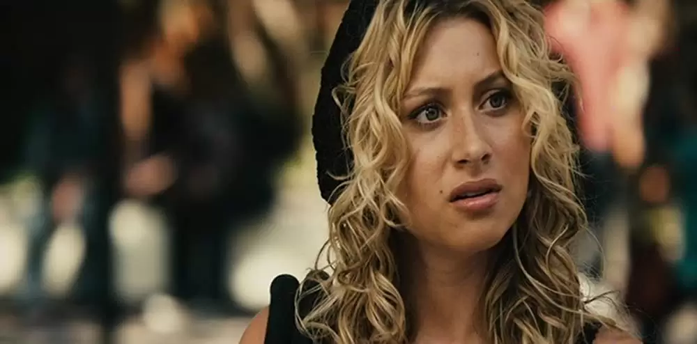 「ザ・ルームメイト」Aly Michalkaの画像