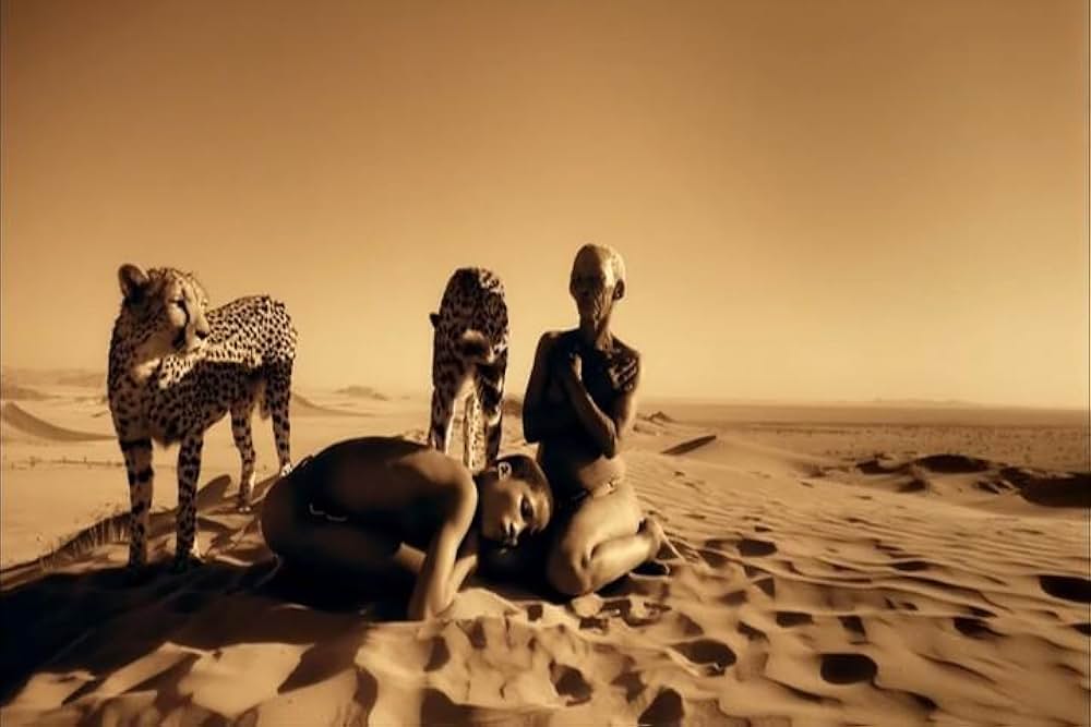 Ashes and Snow（原題）の画像